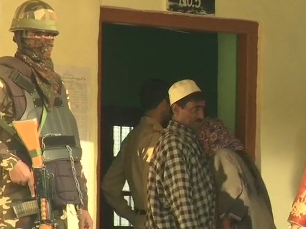Slow polling reported in Anantnag Slow polling reported in Anantnag