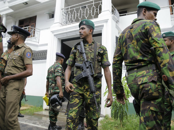 sri lankan police looking for 140 with isis links says sirisena sri lankan police looking for 140 with isis links says sirisena
