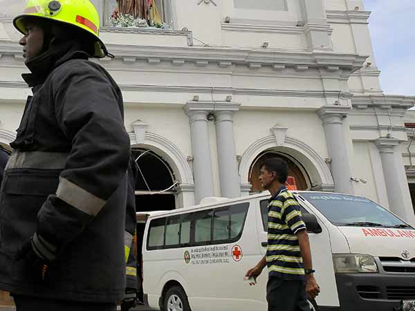Bomb blast in Srilanka court Bomb blast in Srilanka court