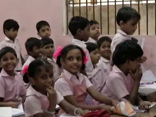 மொத்த பள்ளிகள்