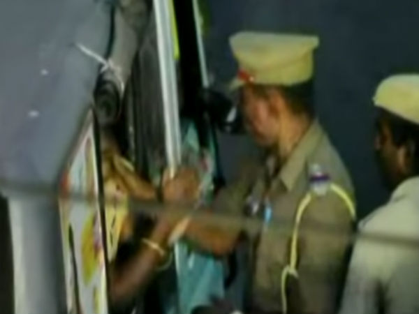 ஓட்டுநர்
