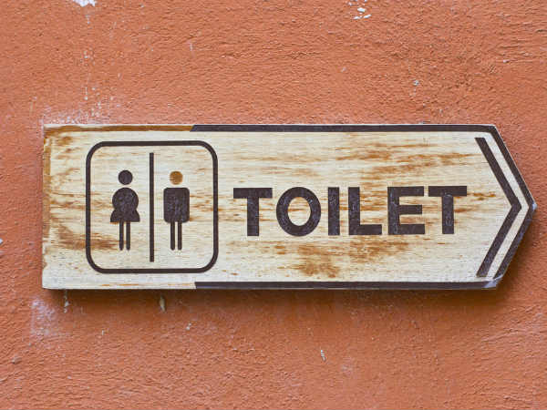 Government of Tamil Nadu is obliged to follow Delhi in setting up a toll free toilet Government of Tamil Nadu is obliged to follow Delhi in setting up a toll free toilet