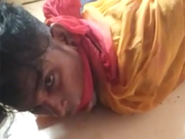 கெஞ்சுகிறார்