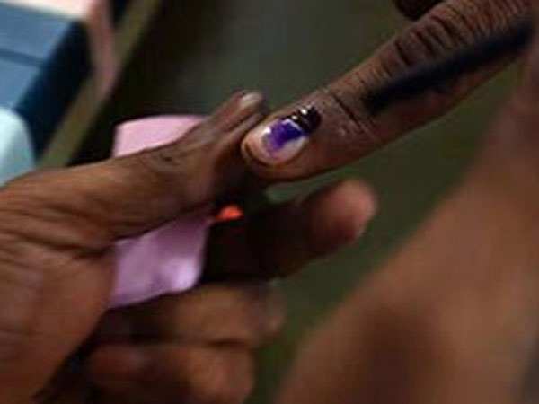 Lok Sabha Elections 2019: Leave for workers, Labor Department warns Lok Sabha Elections 2019: Leave for workers, Labor Department warns