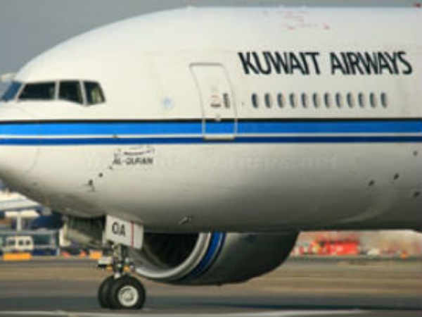 Indian employee who saw the flight Departure in Kuwait airport .. Stuck at the wheel of death Indian employee who saw the flight Departure in Kuwait airport .. Stuck at the wheel of death