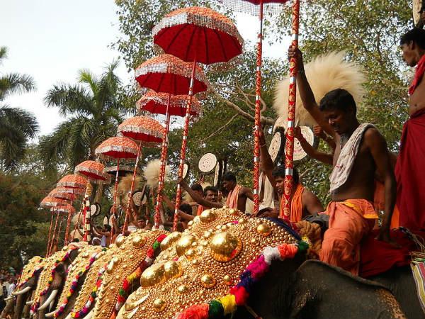 கண்ணைக்கவரும் வான வேடிக்கைகள்