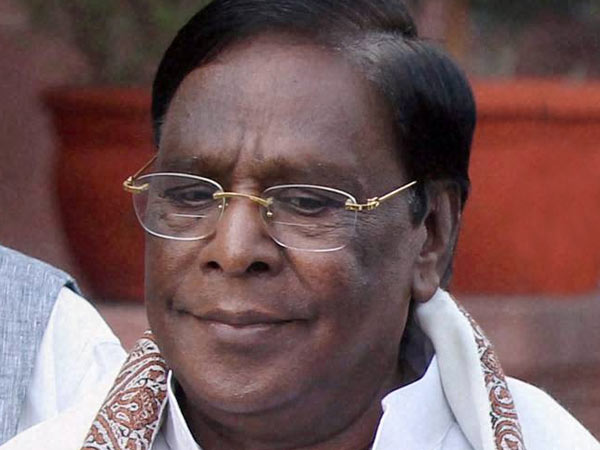 சொந்த செலவில் செய்யட்டும்