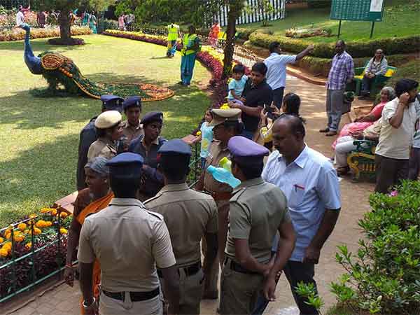 61st Fruit Exhibition had started in Coonoor Sims Park today 61st Fruit Exhibition had started in Coonoor Sims Park today