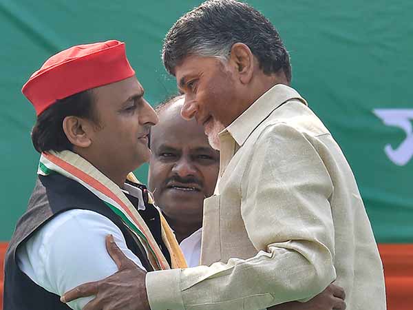 அம்பையர் சந்திரபாபு நாயுடு