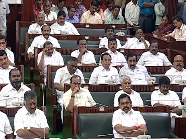 அமமுக உதவி