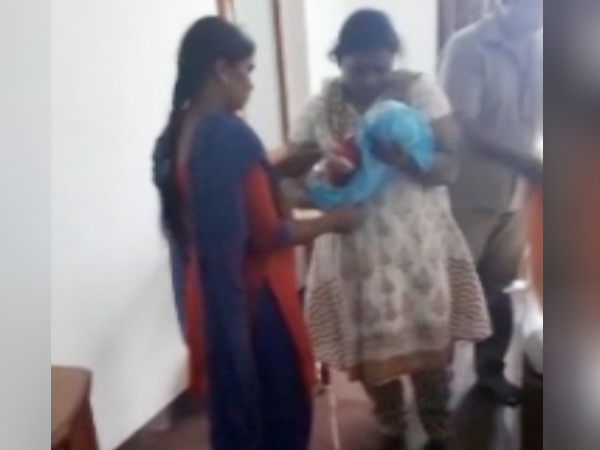 இளம்தம்பதி