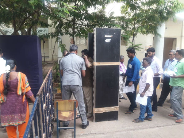 puducherry counting begins amidst heavy police security puducherry counting begins amidst heavy police security