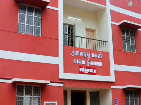 காவல் நிலையத்தில் புகார்