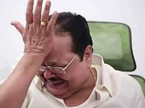 வஞ்ச புகழ்ச்சியா?