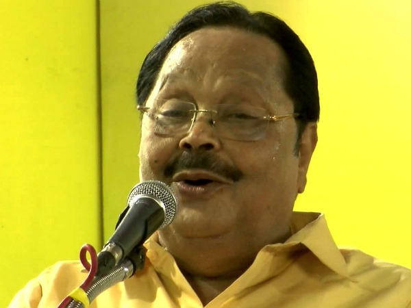 பெண்கள் அதிகம்