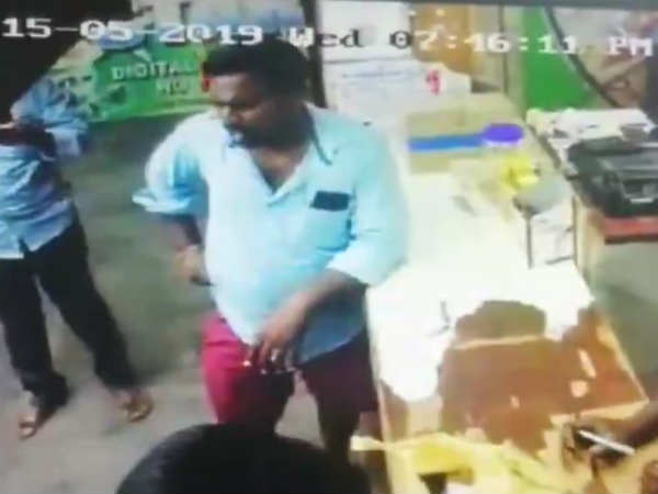 ஆபாச வார்தைகளால் வசை