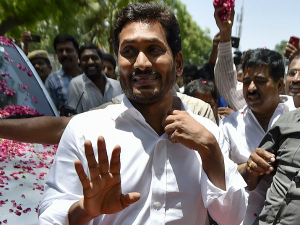 பதவியேற்பு விழாவுக்கு அழைப்பு