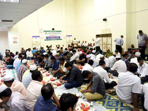 Minister attends Iftar party conducted by Jamal Mohamed College Alumni Association Minister attends Iftar party conducted by Jamal Mohamed College Alumni Association