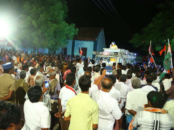 பாராட்டு விழா