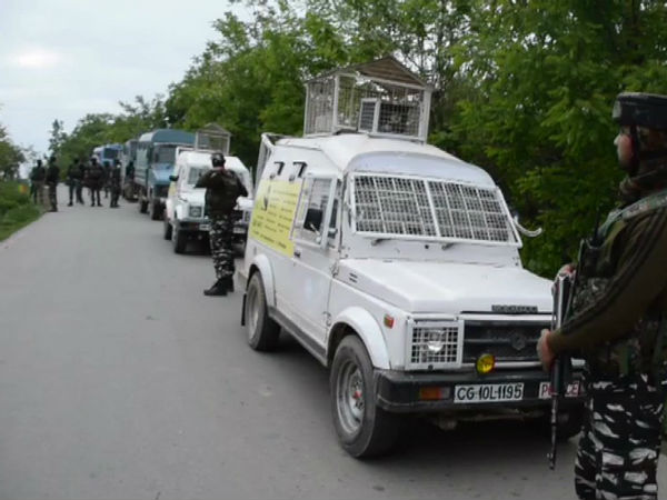 2 militants shot dead by security forces in Jammu and Kashmi.. weapons Seized 2 militants shot dead by security forces in Jammu and Kashmi.. weapons Seized