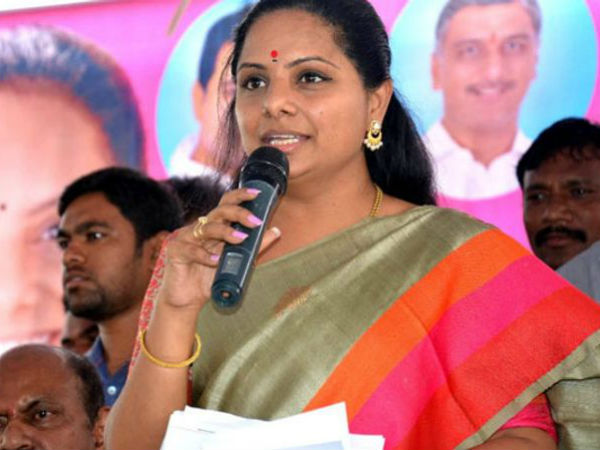 பாஜக அலையில் கரைய போகும் கவிதா