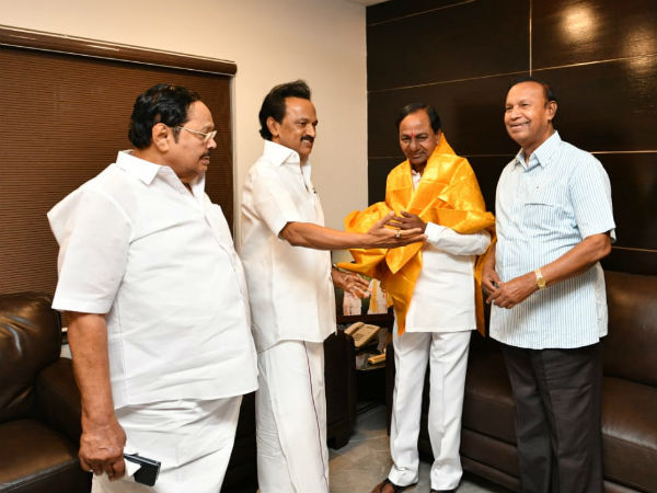 காங்கிரஸ் அணிக்கு வர அழைப்பு
