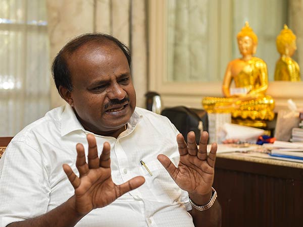 வலுவான விரிசல்