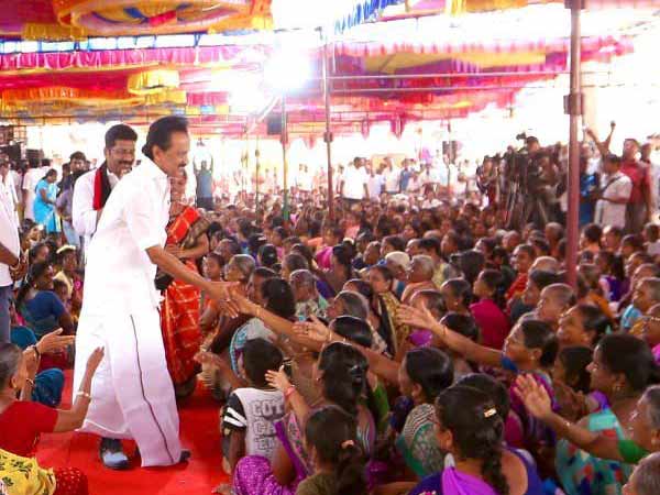 வந்தார் சென்றார்