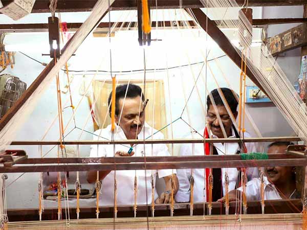 தறி நெய்த ஸ்டாலின்
