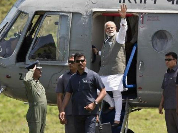 Modi made taxis of IAF jet planes, says Congress Modi made taxis of IAF jet planes, says Congress