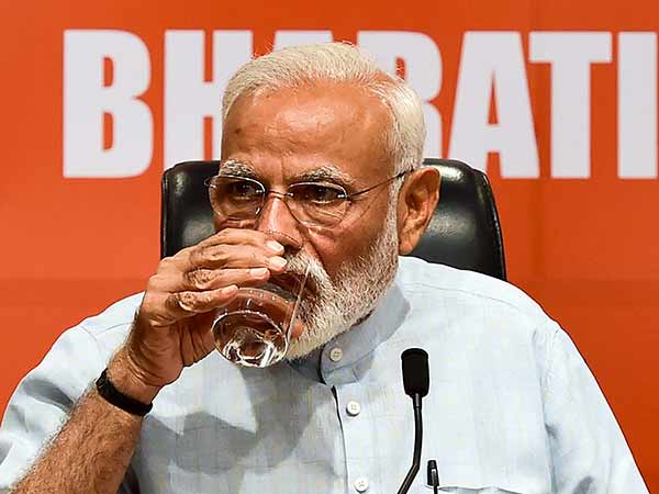 Modi hasnt faced a single question from reporters on his first ever press meet Modi hasnt faced a single question from reporters on his first ever press meet