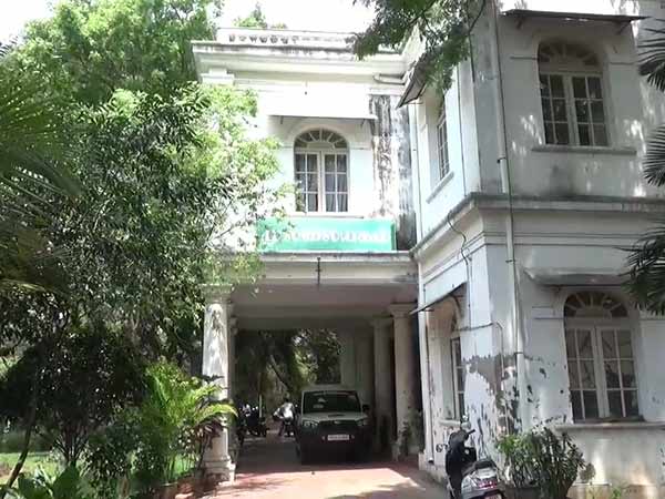 Try to sell it alive Crane and Green parrot Recovered by Puducherry Forest Department Try to sell it alive Crane and Green parrot Recovered by Puducherry Forest Department