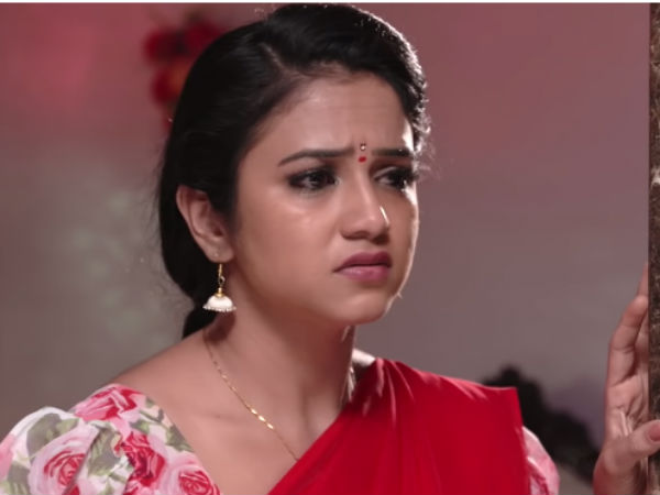 பவுர்ணமியை காதலிக்கிறேன்