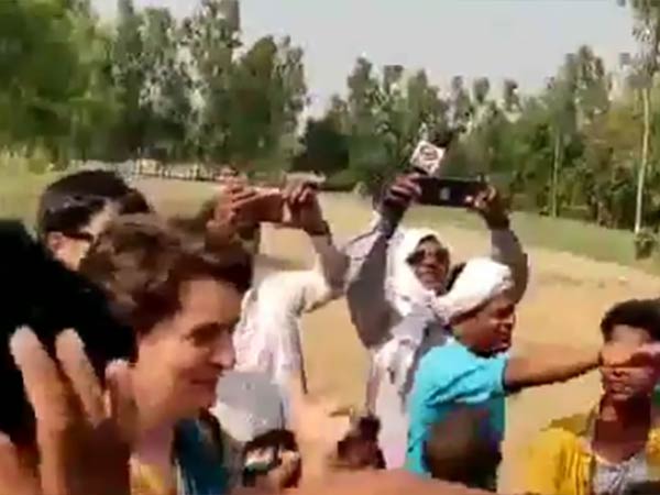 Dont talk against Modi like that, Priyanka Advices Children- Video goes Viral Dont talk against Modi like that, Priyanka Advices Children- Video goes Viral