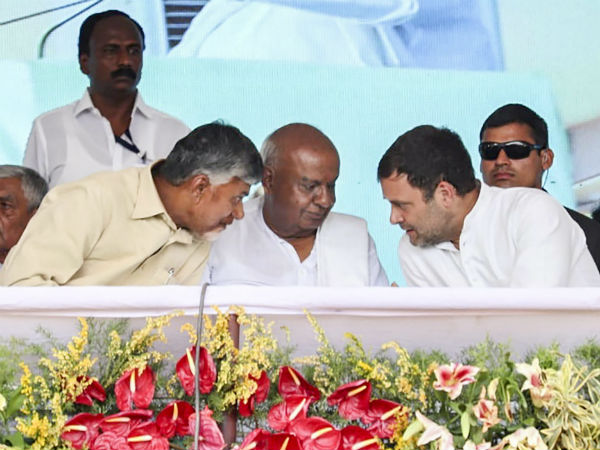 நேற்று சந்தித்தார்
