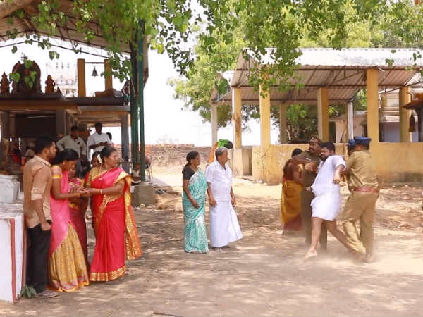 soundarya sees barathi and kannamma jointly soundarya sees barathi and kannamma jointly