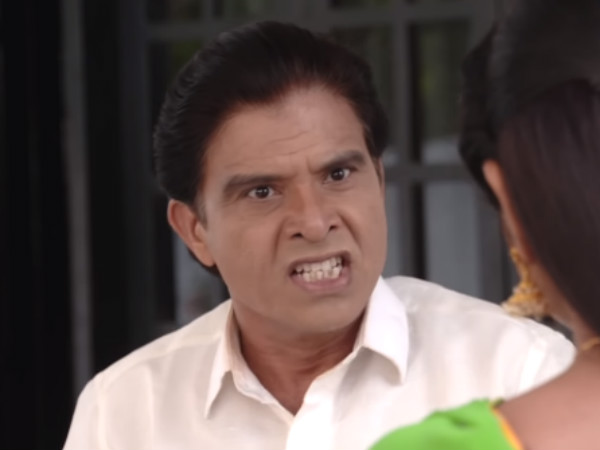 சக்ரவர்த்தி பார்த்துடறார்