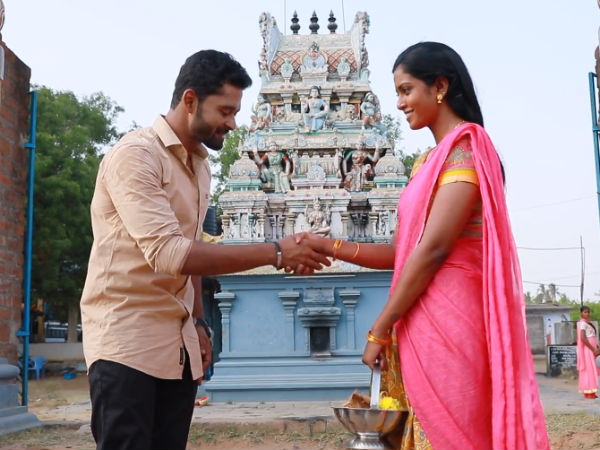 Kannamma comes to meet Barathi Kannamma comes to meet Barathi