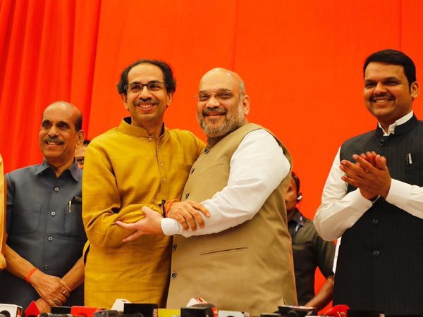 lok sabha election results 2019 live updates: BJP Sena leading in 38 constituencies out of 48 in Maharashtra lok sabha election results 2019 live updates: BJP Sena leading in 38 constituencies out of 48 in Maharashtra