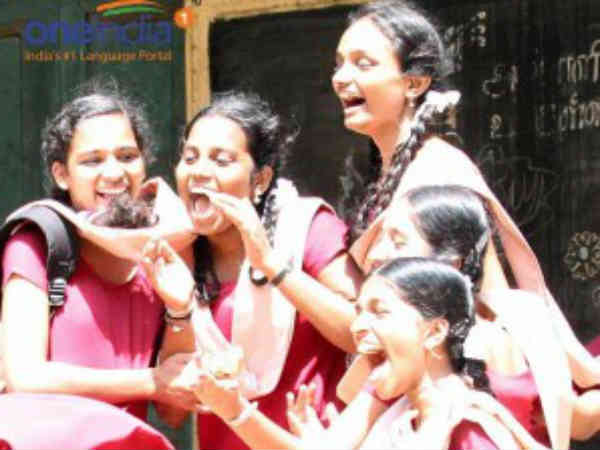 மாணவிகளே அதிகம்