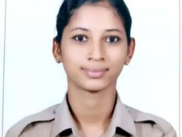 Woman police committed Suicide due to love issue in Tiruppur Woman police committed Suicide due to love issue in Tiruppur