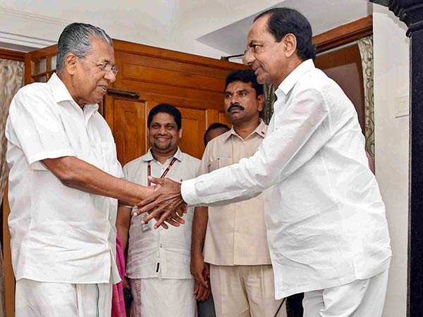 Third front: Chandrashekar Rao to meet DMK chief M.K.Stalin on May 13 Third front: Chandrashekar Rao to meet DMK chief M.K.Stalin on May 13