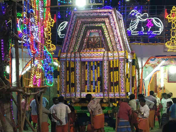 முளைப்பாரி ஊர்வலம்