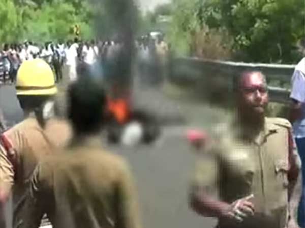 உடல் கருகி பலியான இருவர்
