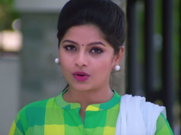 ஸ்பாட்டில் நிலா