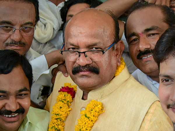I will not go and ask for a ministerial post.. but am ready to accept.. Karnataka MP Umesh Jadhav I will not go and ask for a ministerial post.. but am ready to accept.. Karnataka MP Umesh Jadhav
