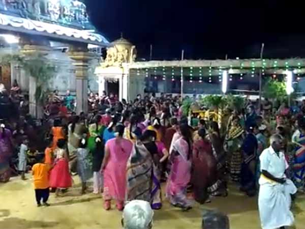 Womans danced in Temple festival at Sathiyamangalam Womans danced in Temple festival at Sathiyamangalam