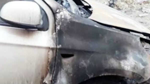 The car on the road near Chennai suddenly caught fire .. Luckily the woman who survived The car on the road near Chennai suddenly caught fire .. Luckily the woman who survived