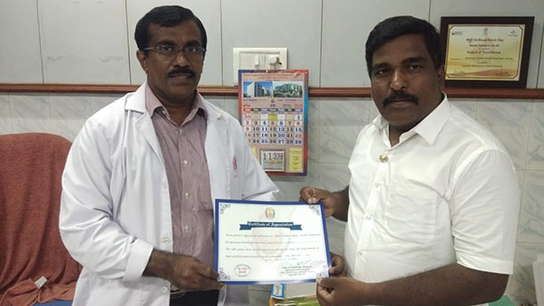 சீமானுக்கு பாராட்டு