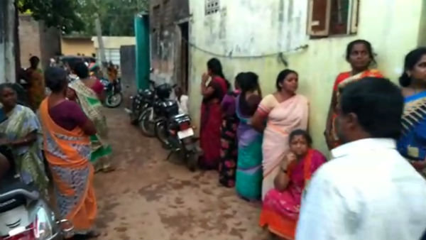 ரூமுக்கு ஓடினார்